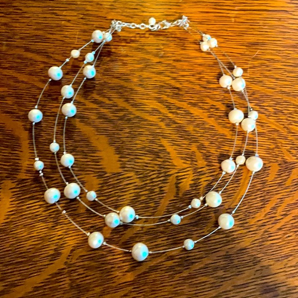Dillard’s Jewelry - Dillards White Beaded Necklace